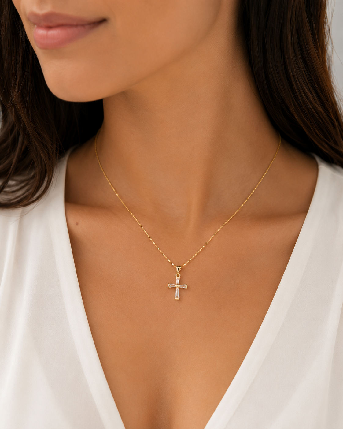 Collar Cruz Minimalista