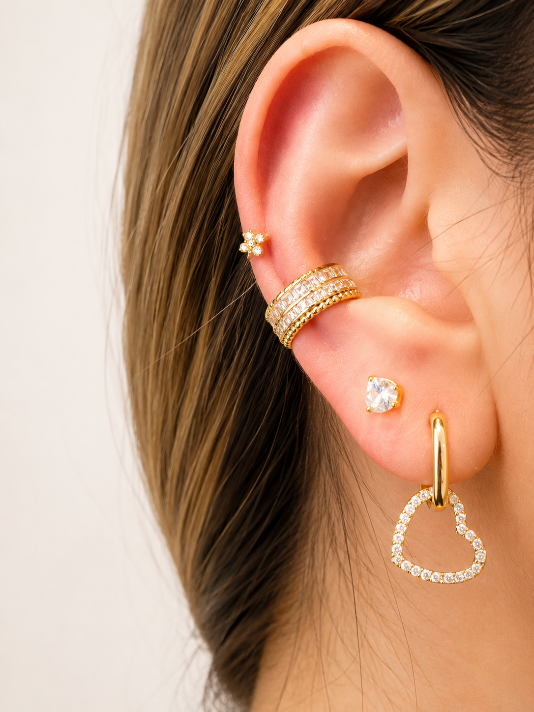 Ear Cuff Perlas y Circonia Oro Rosado