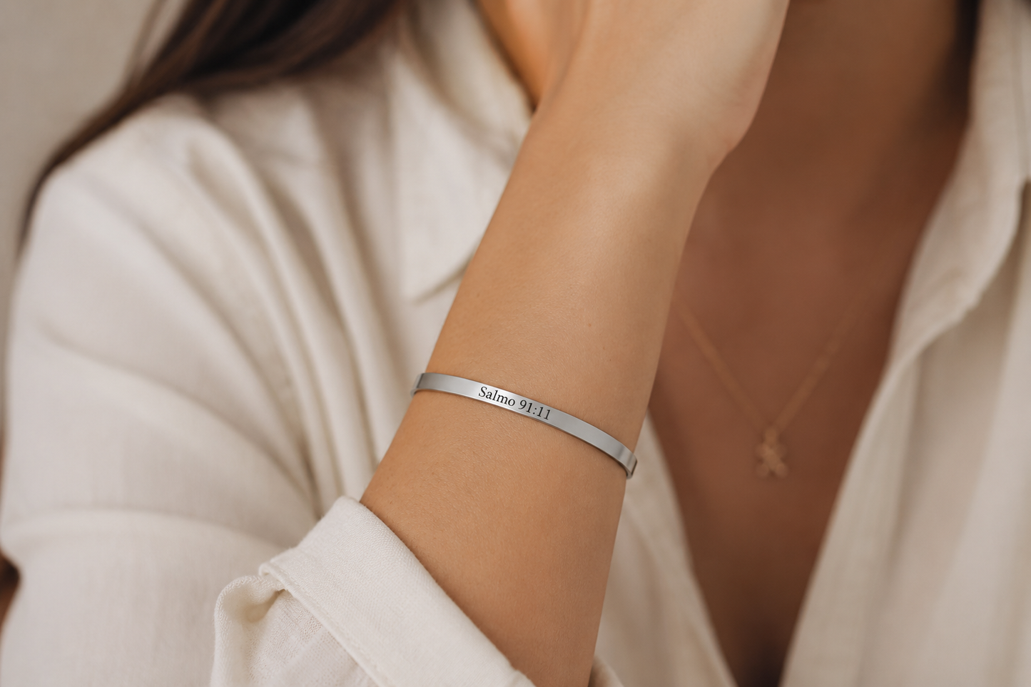 Pulsera tipo Esclava enchape de oro blanco