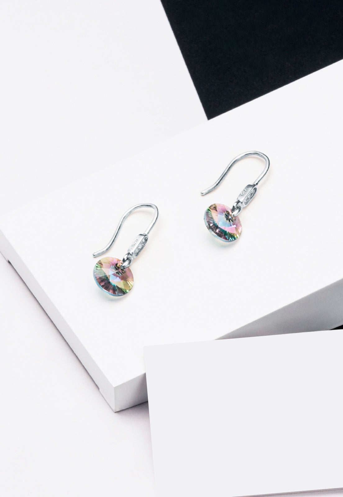 Aros Punto de Luz Circón Plata Italiana 925 y Cristal Genuino PS